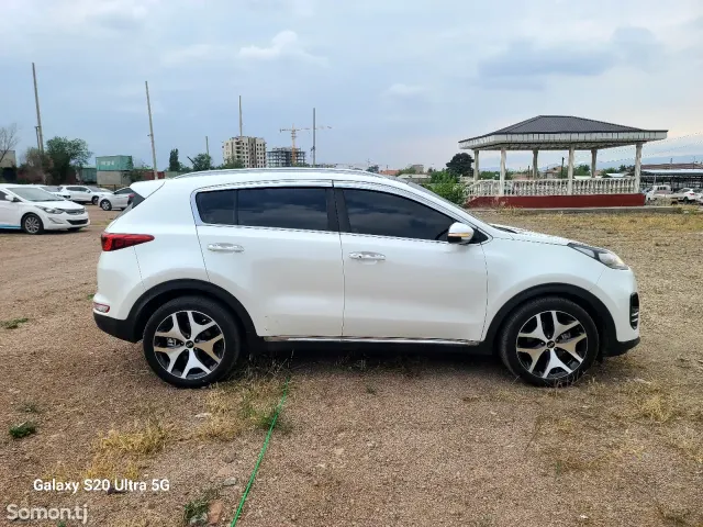 Kia Sportage 2015 · 2.0 AT