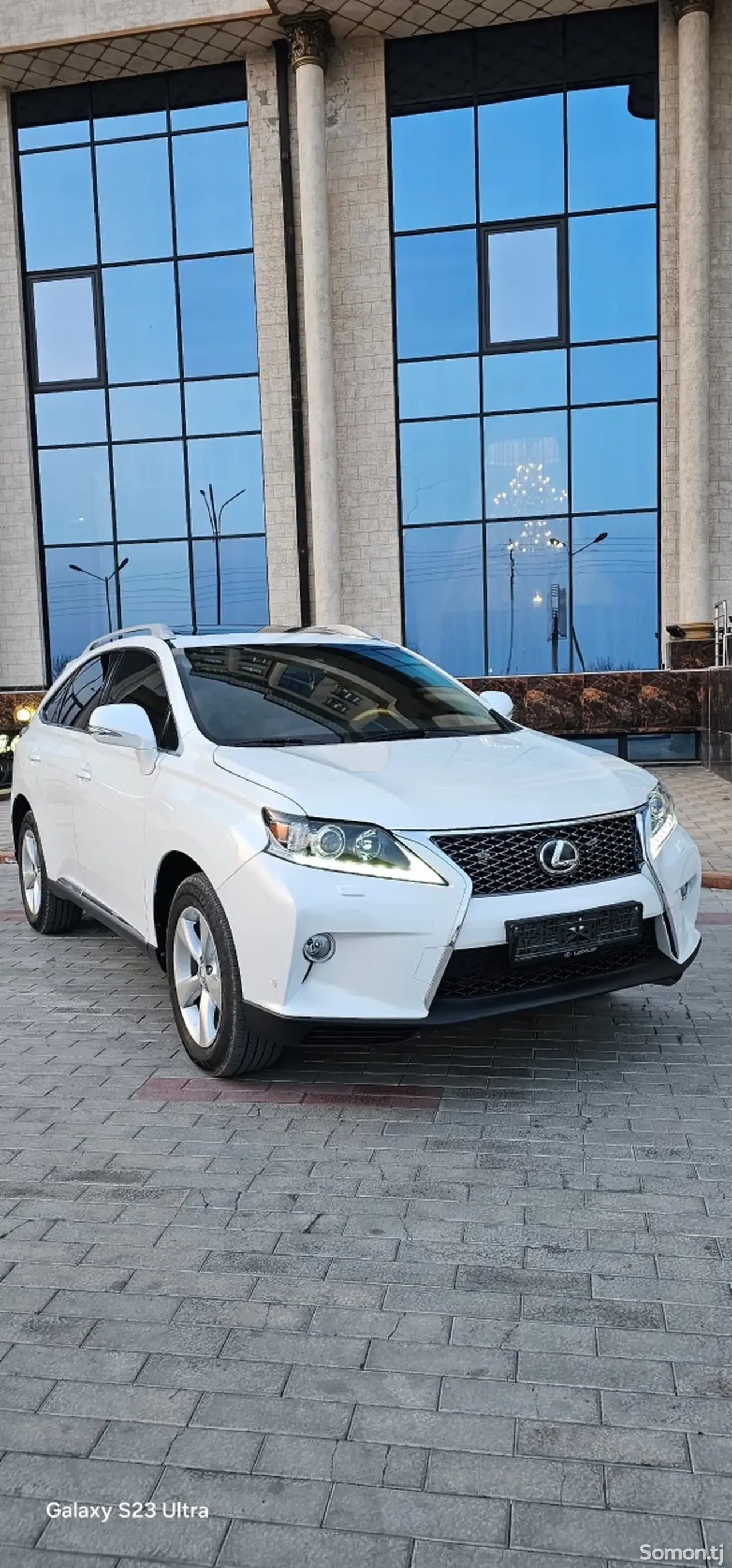 Lexus RX series 2012 · 3.5 AT
