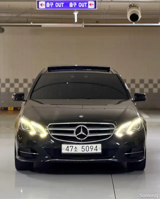 Mercedes-Benz E class 2015 · 3.0 AT
