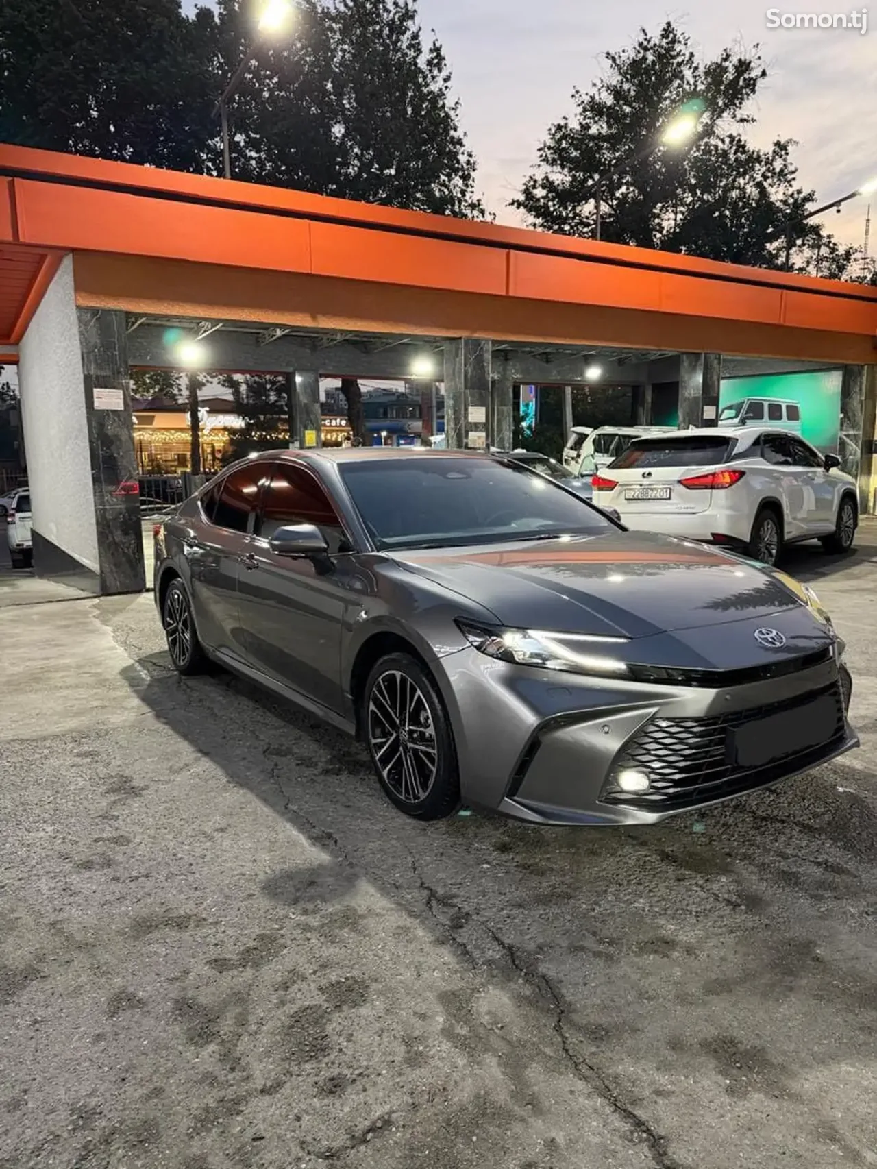 Toyota Camry 2025 · 2.5 AT
