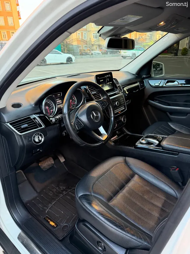 Mercedes-Benz GLE class 2017 · 3.5 AT