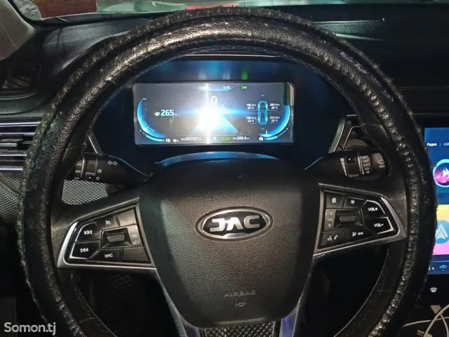JAC E-J7 2023 · AT