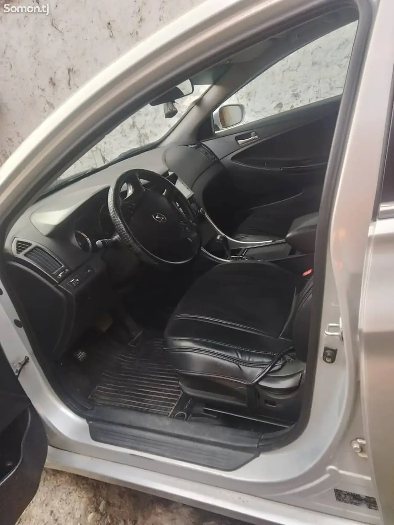 Hyundai Sonata 2010 · 2.0 AT
