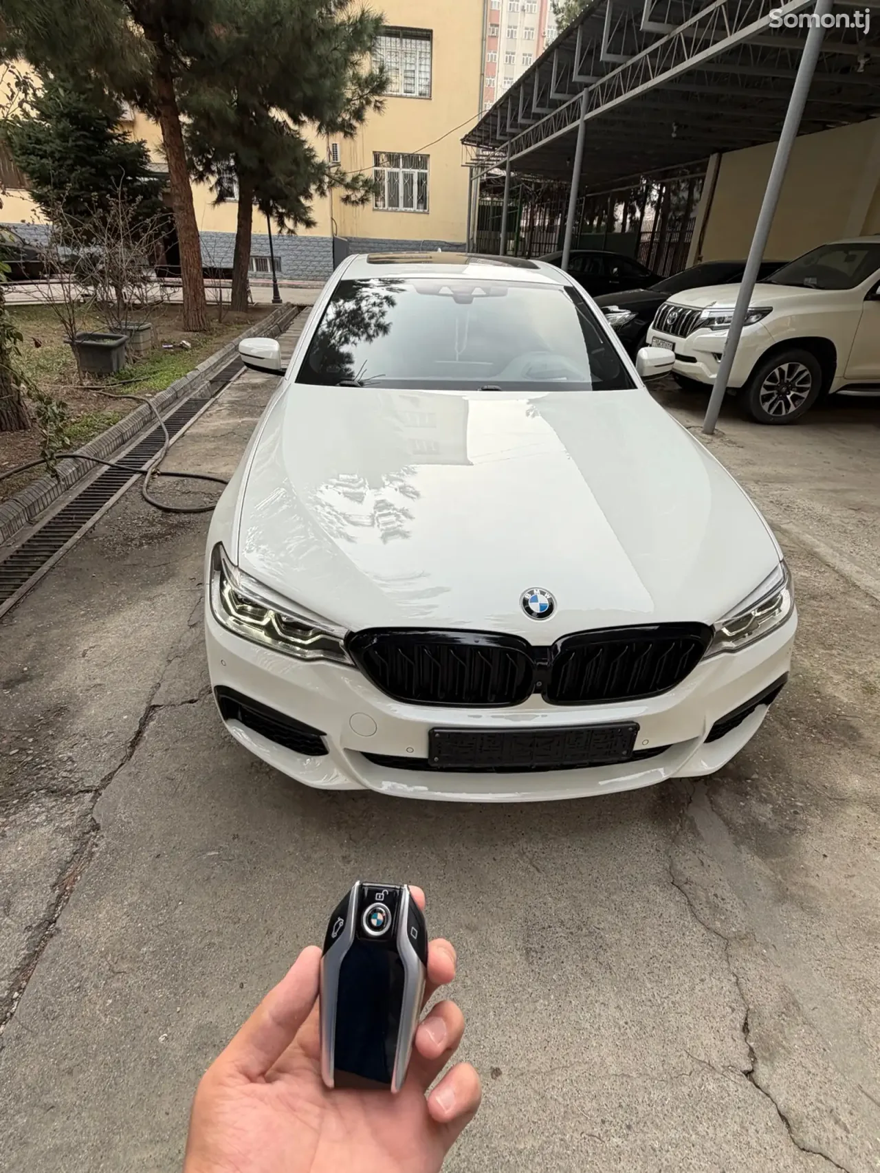 BMW 5 series 2017 · 2.0 AT