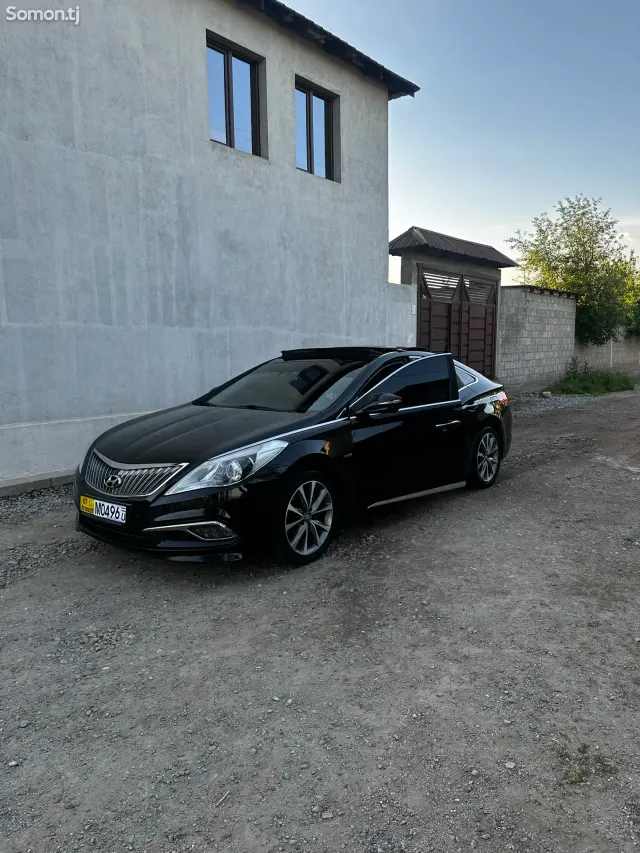 Hyundai Grandeur 2015 · 3.0 AT