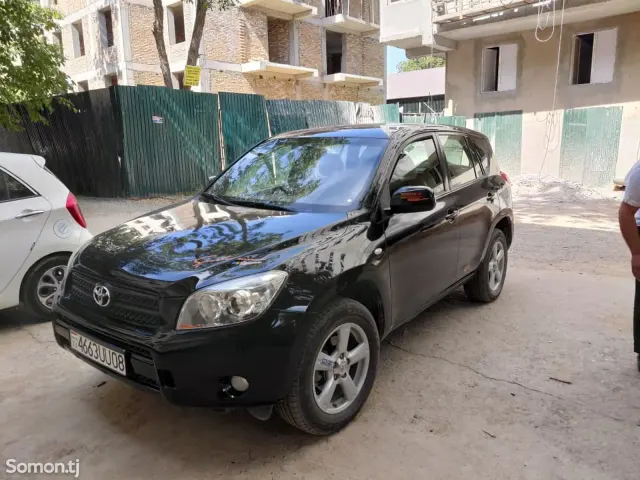 Toyota RAV 4 2007 · 2.4 AT