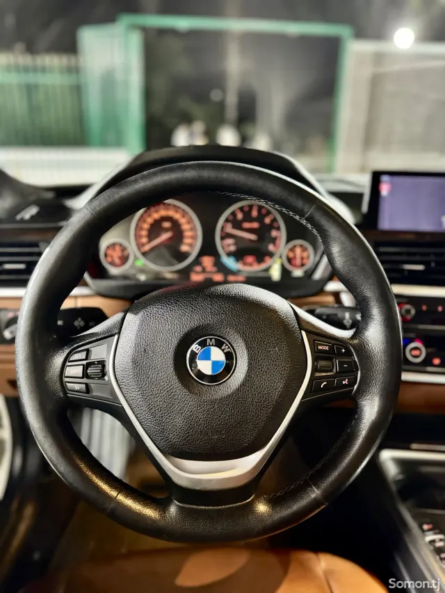 BMW 3 series 2013 · 2.0 AT
