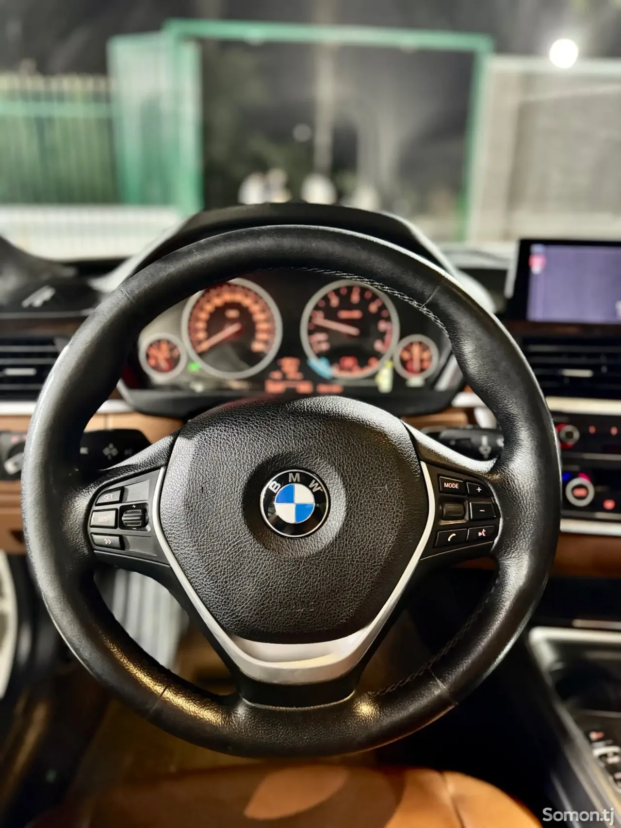 BMW 3 series 2013 · 2.0 AT