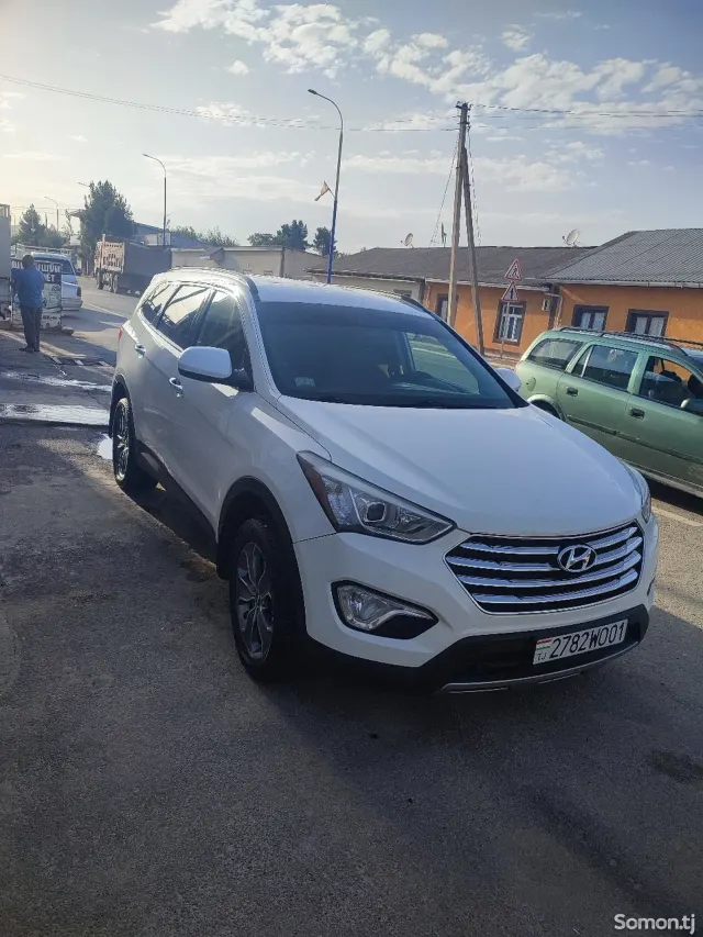 Hyundai Santa Fe 2015 · 3.3 AT