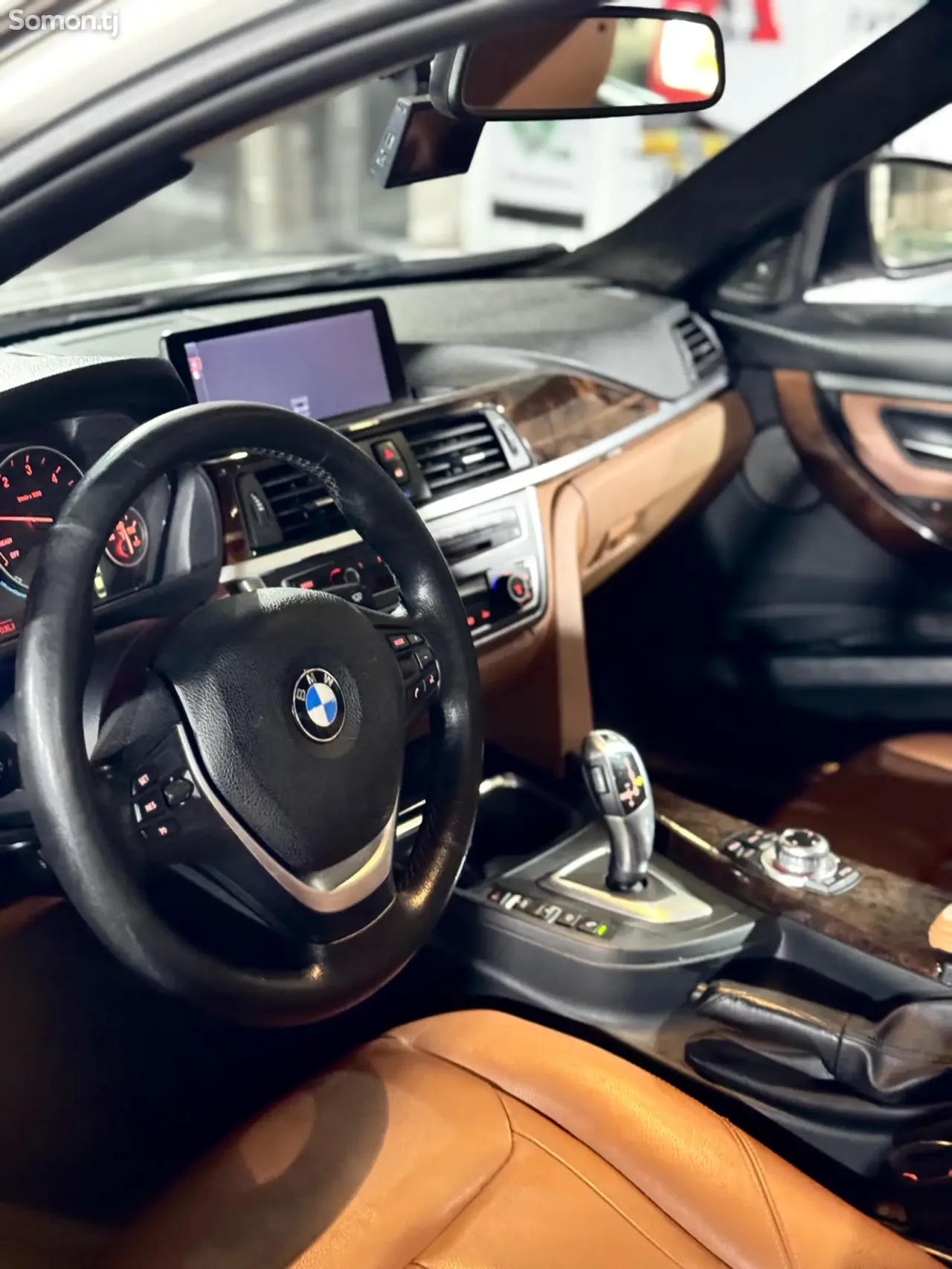 BMW 3 series 2013 · 2.0 AT