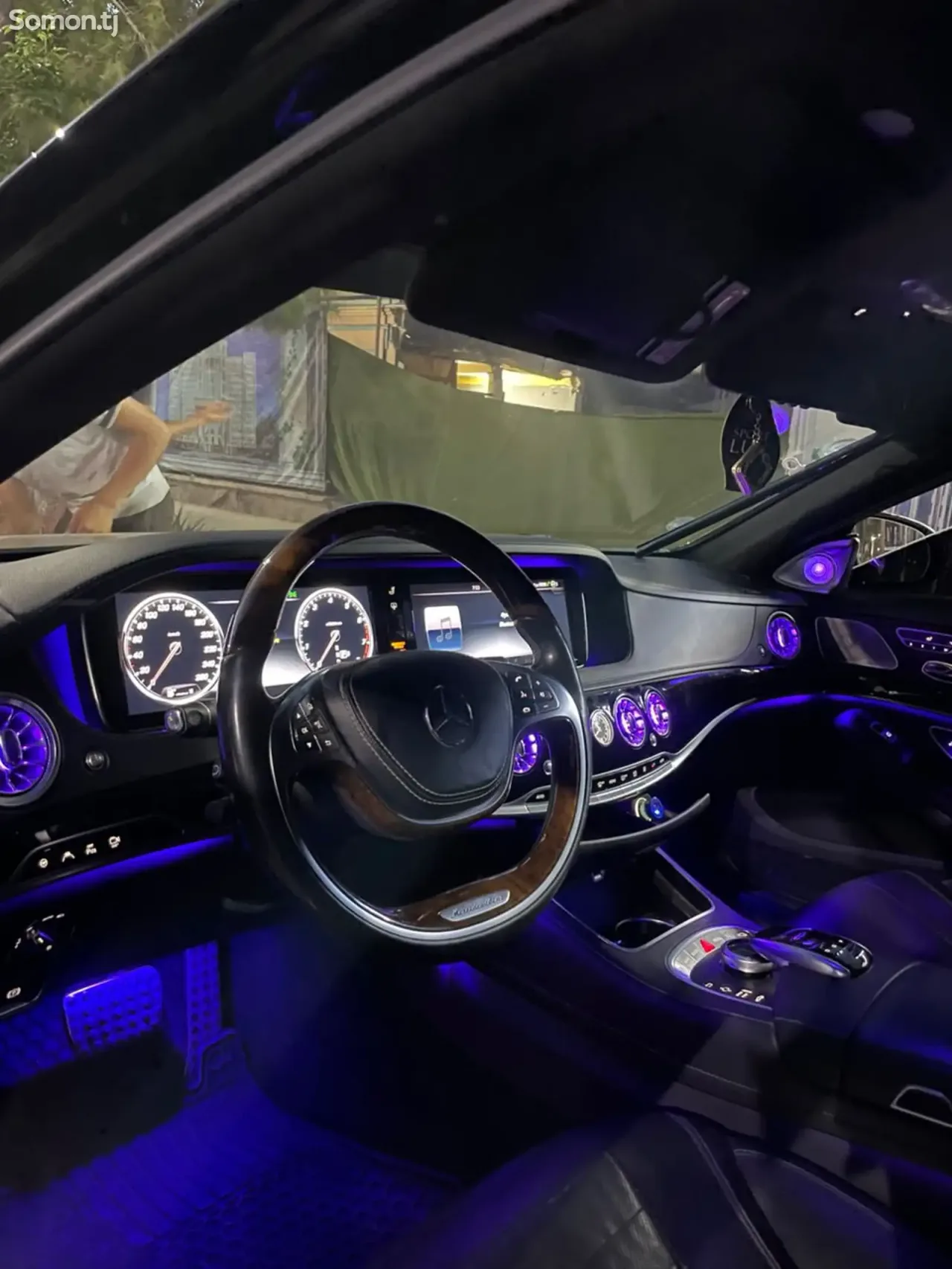 Mercedes-Benz AMG GT 2016 · 5.5 AT