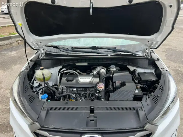Hyundai Tucson 2016 · 1.6 AT