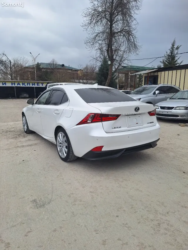 Lexus IS series 2014 · 2.5 AT