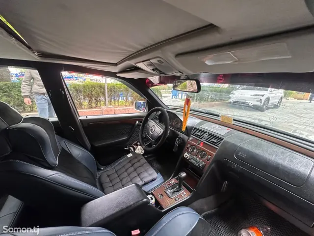Mercedes-Benz C class 1994 · 1.8 AT