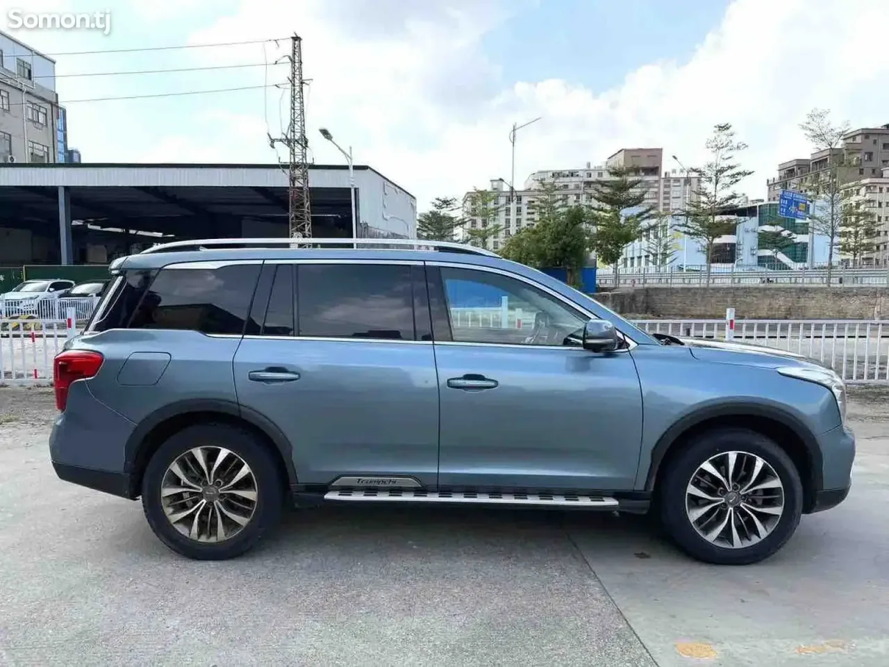GAC Trumpchi GS8 2017 · 2.0 AT