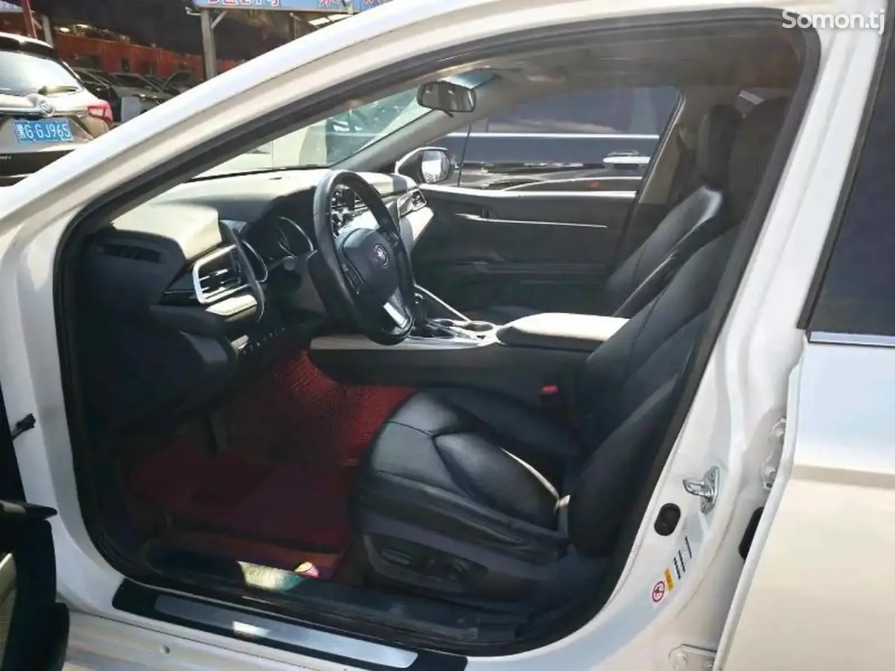 Toyota Camry 2021 · 2.5 AT