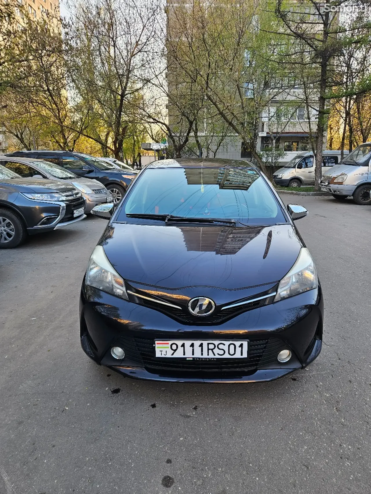 Toyota Vitz 2014 · 1.3 AT