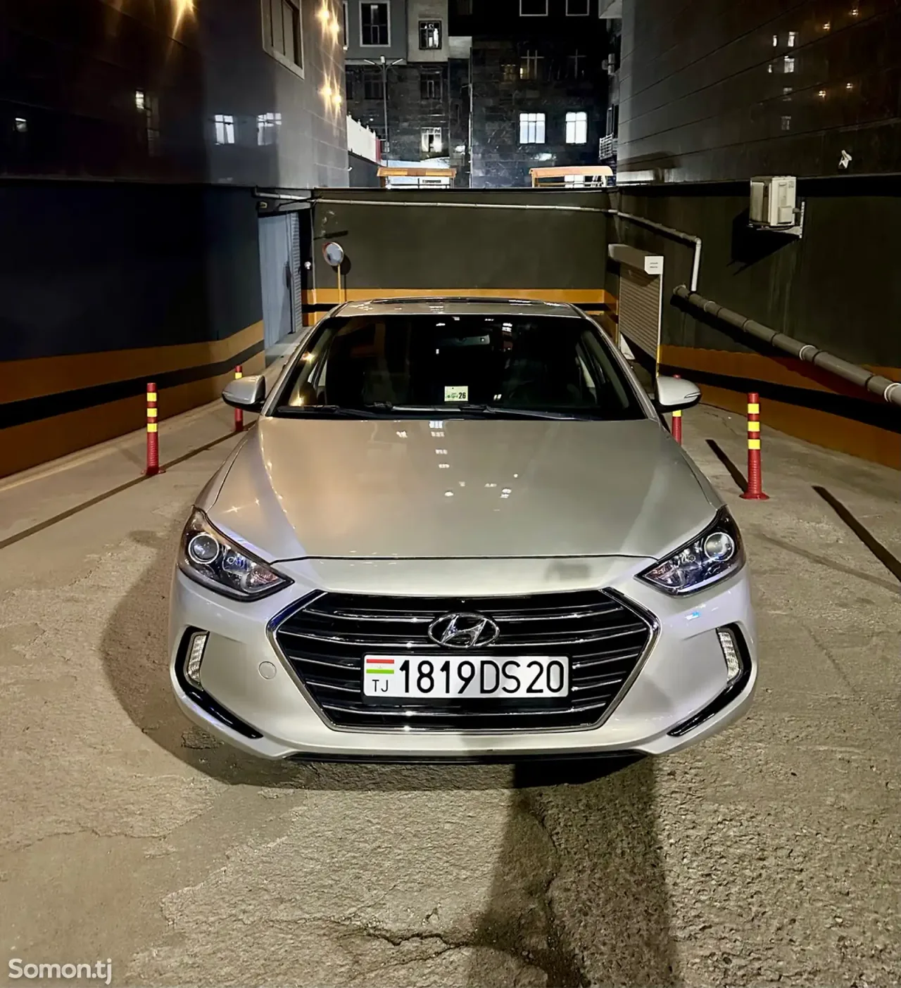 Hyundai Elantra 2017 · 2.0 AT