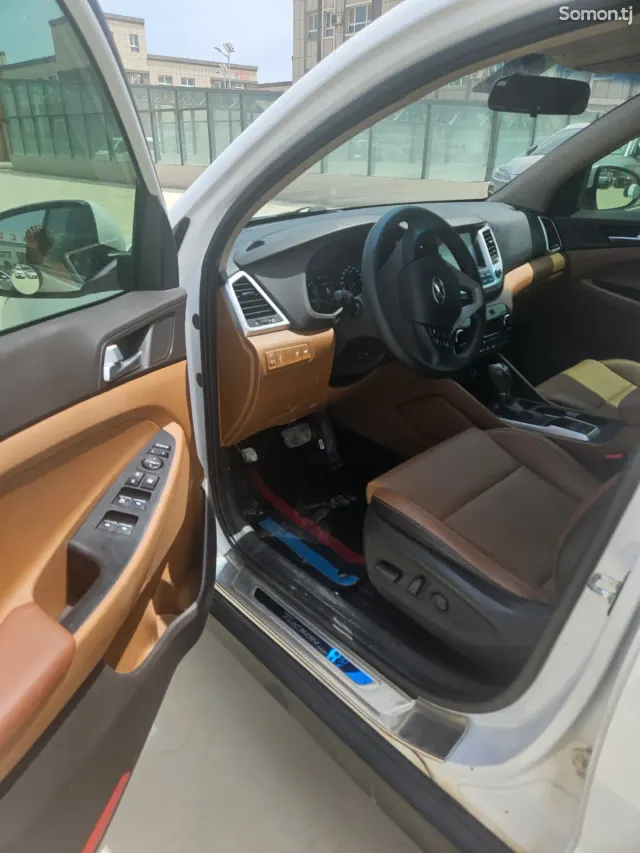 Hyundai Tucson 2016 · 1.6 AT