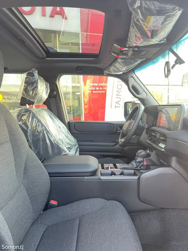 Toyota Land Cruiser Prado 2025 · 2.4 AT