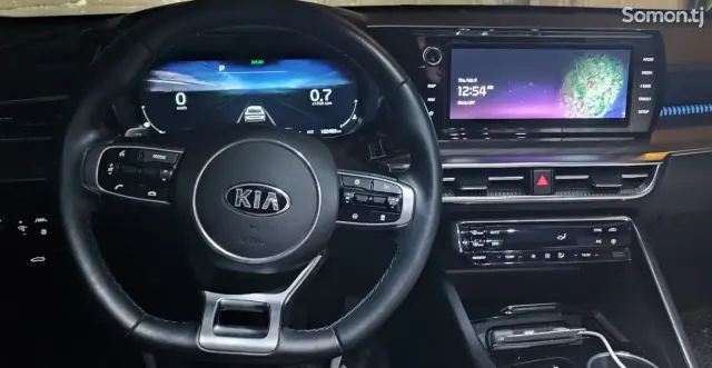 Kia K5 2020 · 1.6 AT
