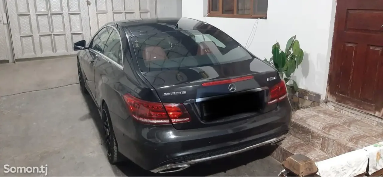 Mercedes-Benz E class 2014 · 3.0 AT