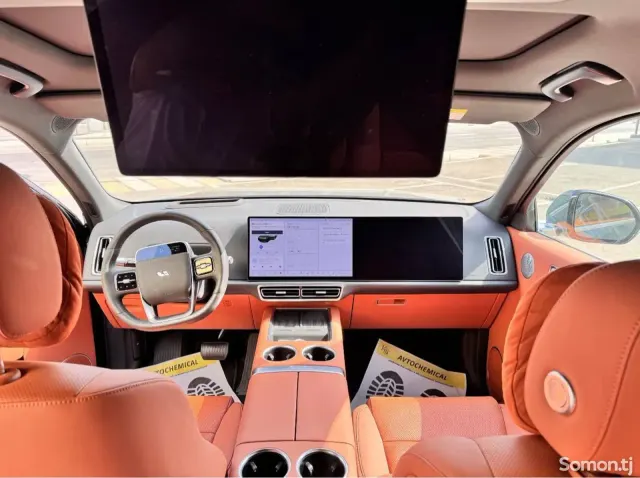 Li Auto (Lixiang) L7 2025 · AMT