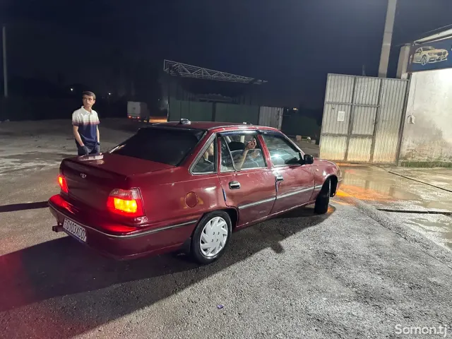 Daewoo Nexia 1996 · 1.6 MT