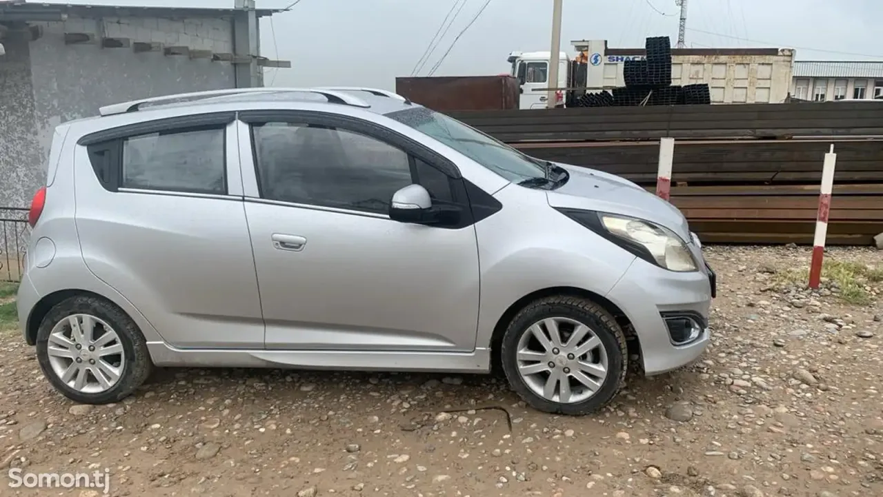 Chevrolet Celebrity 2014 · 1.6 AT