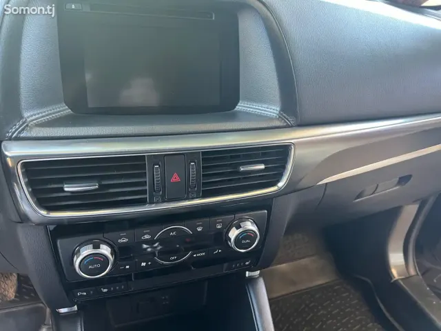 Mazda CX-5 2018 · 2.0 AT