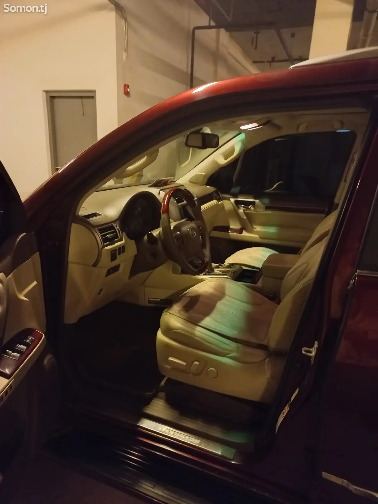 Lexus GX series 2012 · 4.6 AT