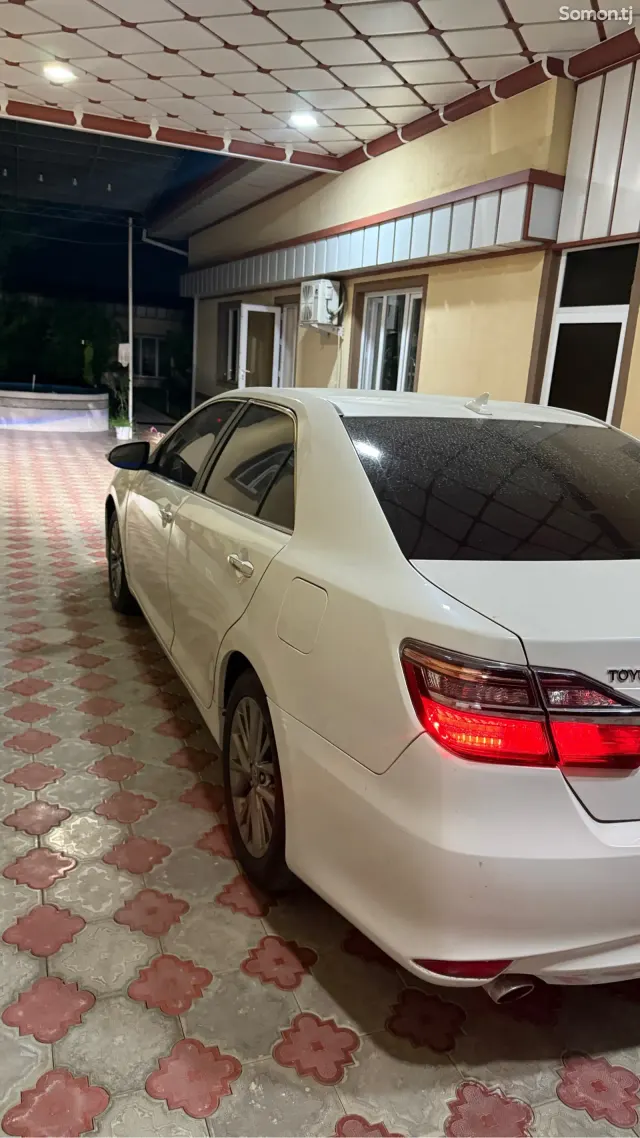 Toyota Camry 2013 · 2.5 AT
