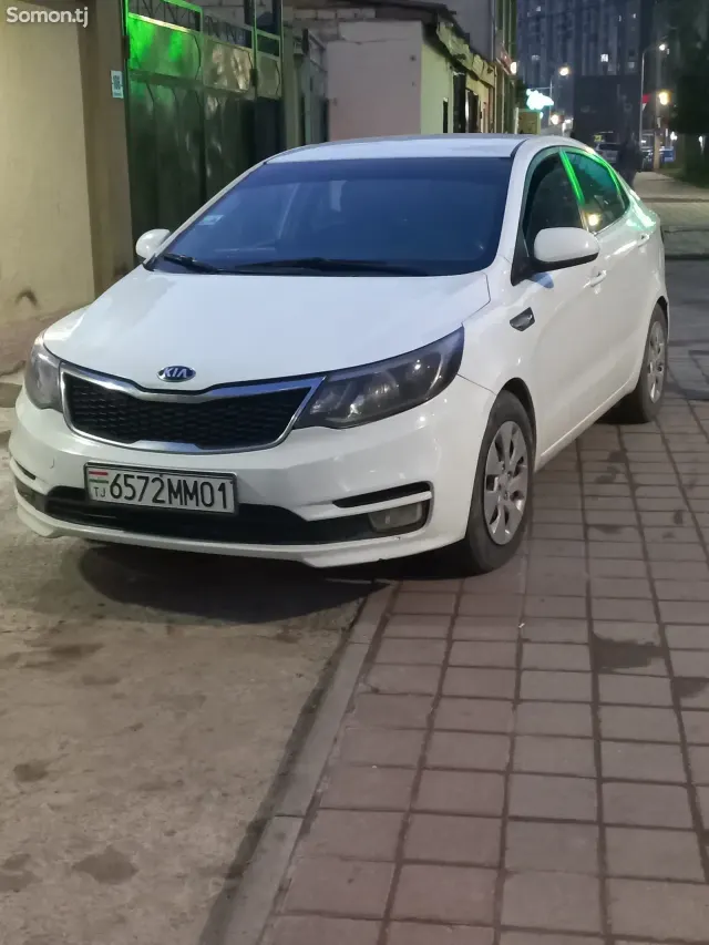 Kia Rio 2017 · 1.4 MT