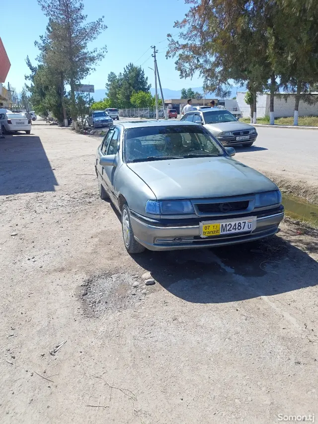 Opel Vectra A 1994 · 1.8 MT