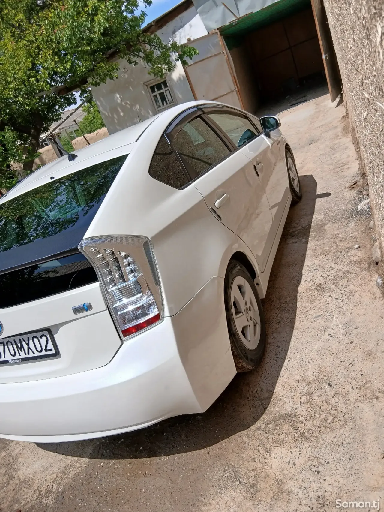 Toyota Prius 2010 · 1.8 AT