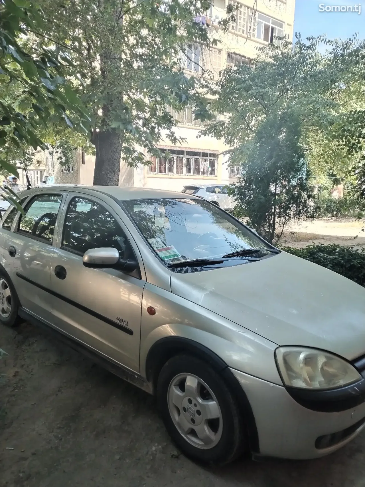 Opel Corsa 2001 · 1.6 AT