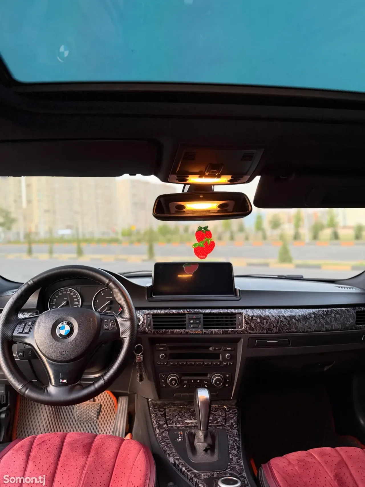 BMW 3 series 2010 · 2.0 AT