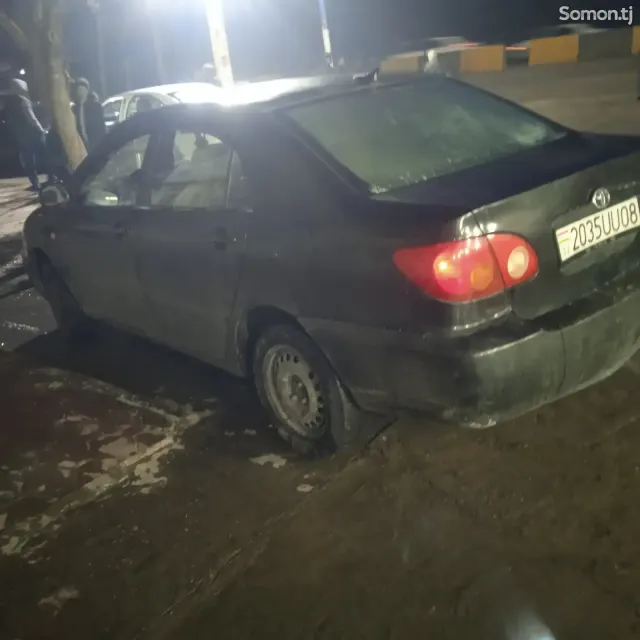 Toyota Corolla 2004 · 1.4 MT