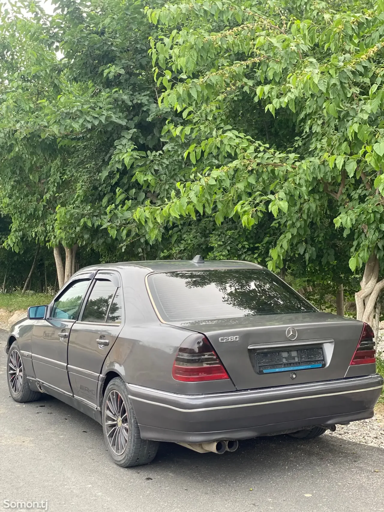 Mercedes-Benz C class 1995 · 2.8 MT