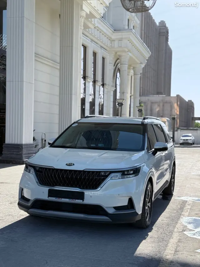 Kia Carnival 2021 · 2.2 AT