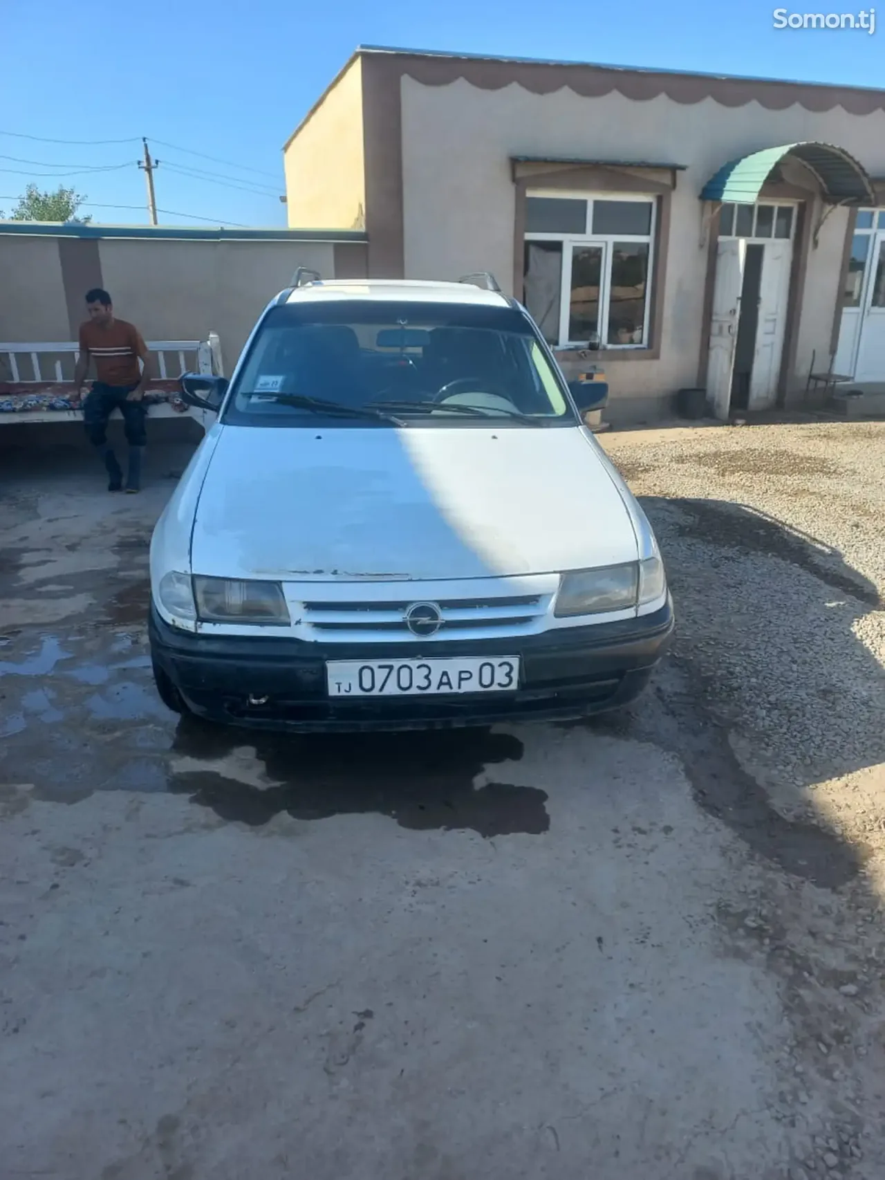 Opel Astra F 1993 · 1.6 MT