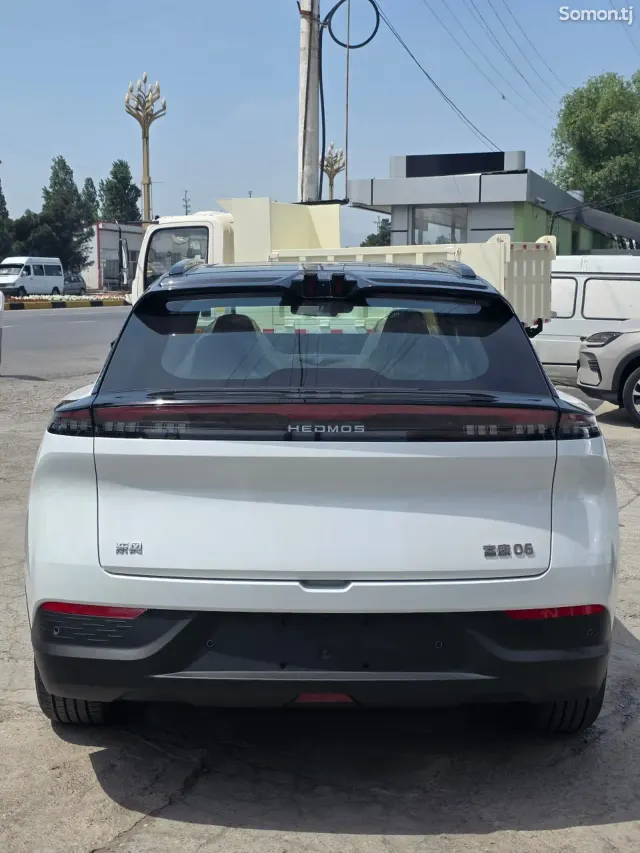 Dongfeng L7 2025 · AT