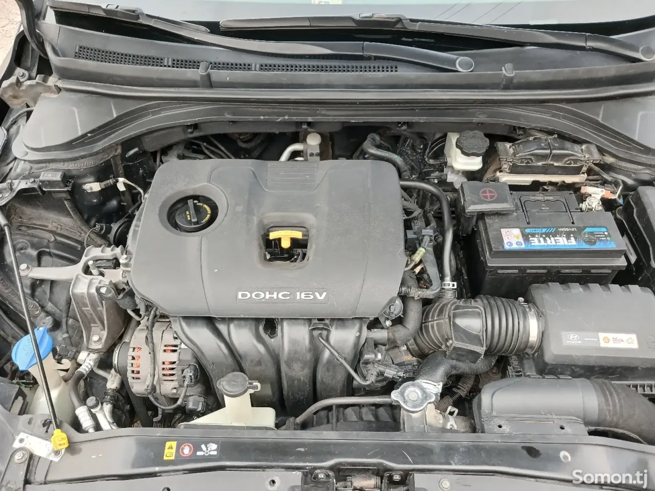 Hyundai Elantra 2017 · 1.8 AT