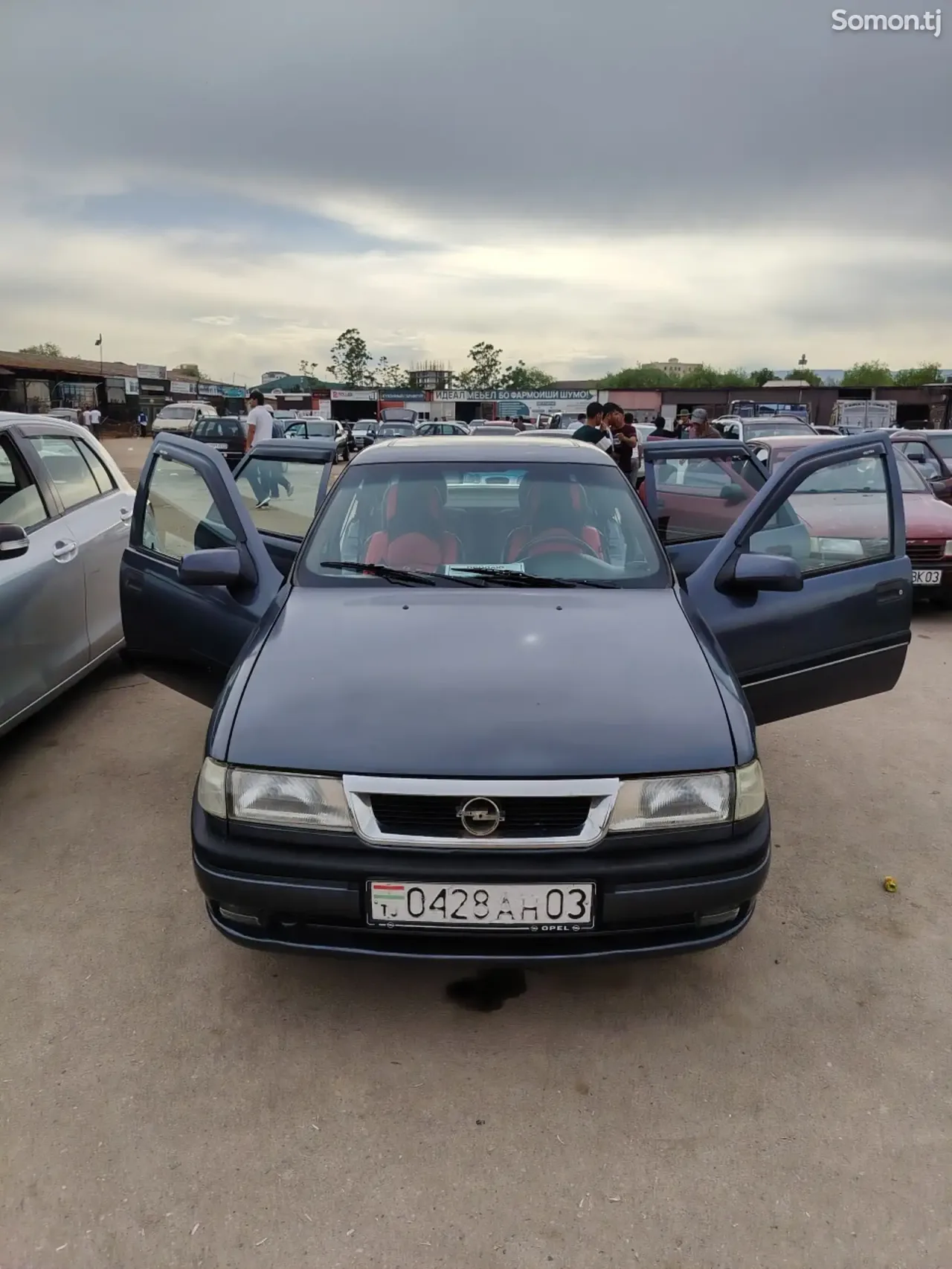Opel Vectra A 1995 · 1.6 MT