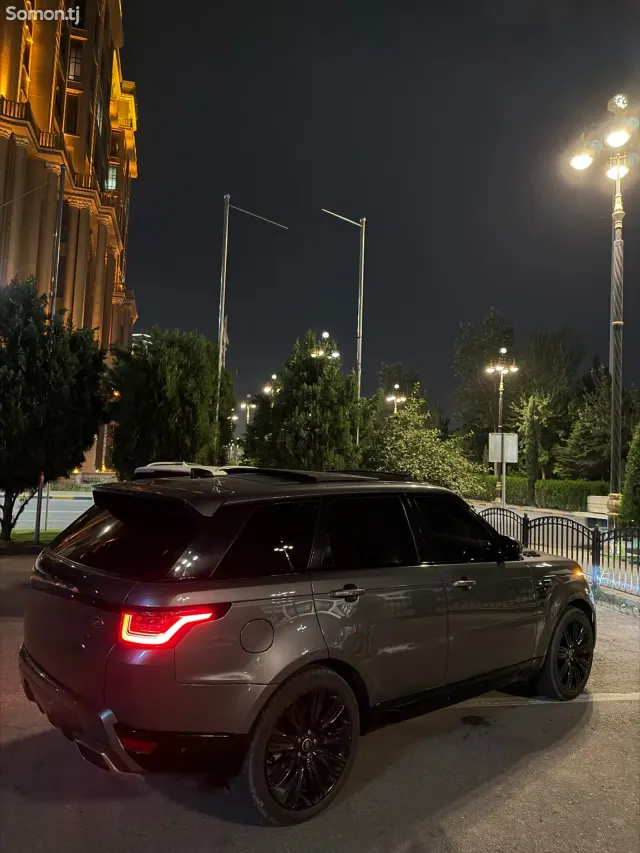Land Rover Range Rover Sport 2018 · 3.0 AT