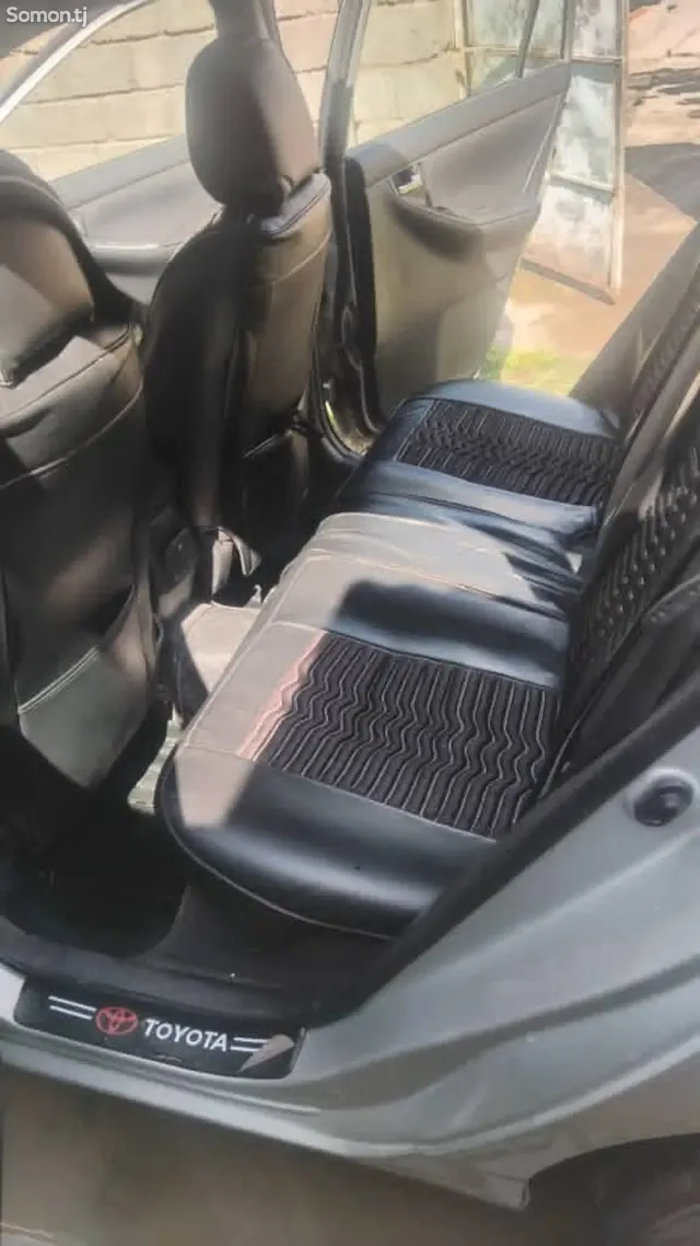 Toyota Corolla 2006 · 1.6 MT