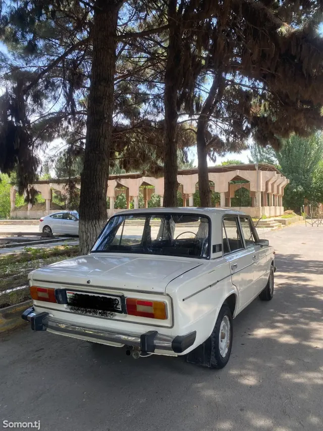 Lada (ВАЗ) 2106 1988 · 0.6 MT