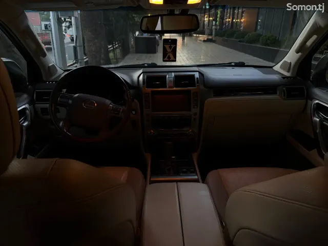 Lexus GX series 2016 · 4.6 AT