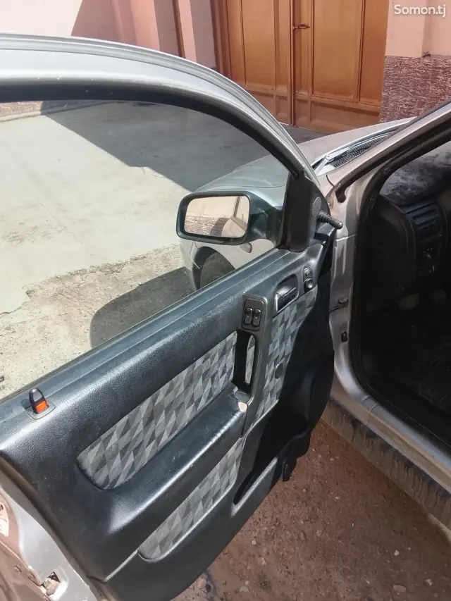 Opel Astra G 1999 · 1.6 AT