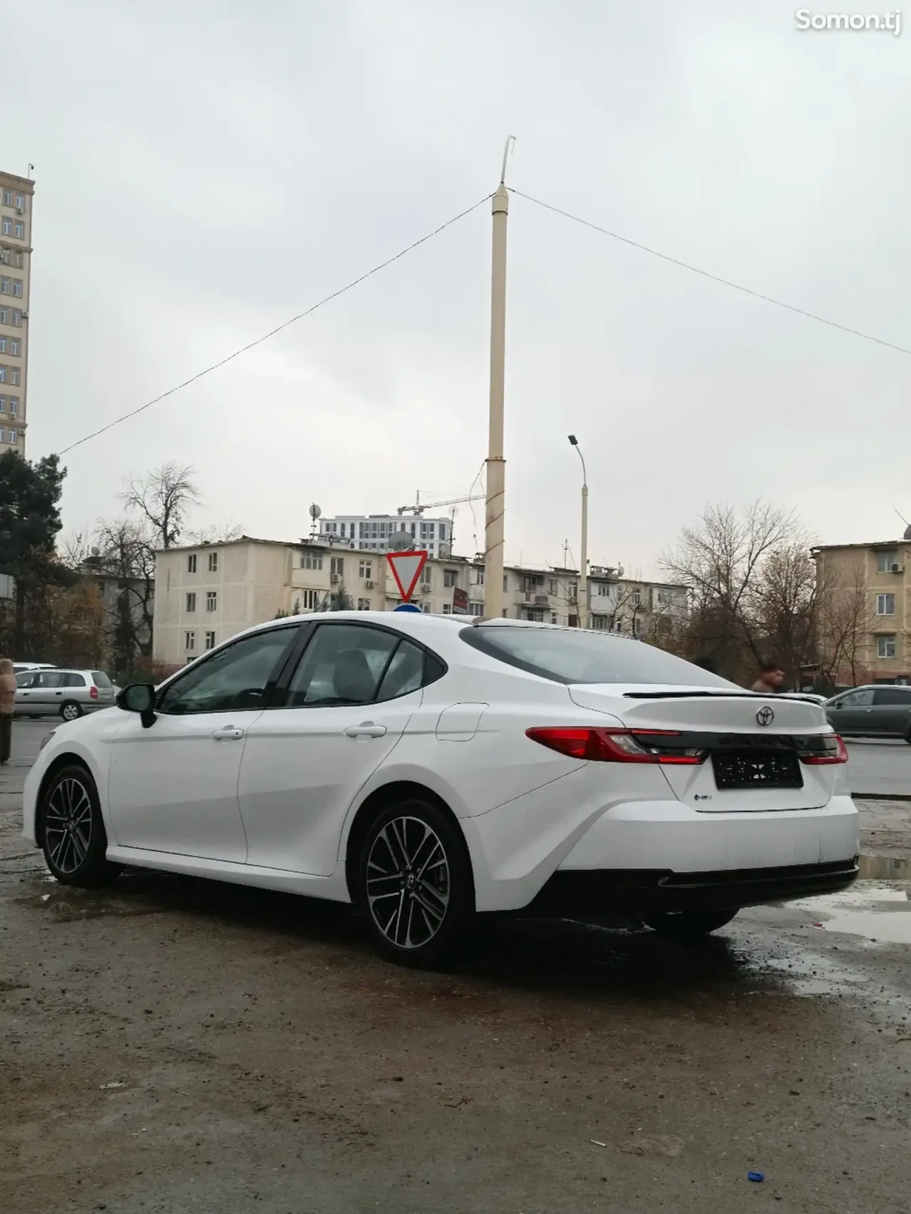 Toyota Camry 2025 · 2.5 AT